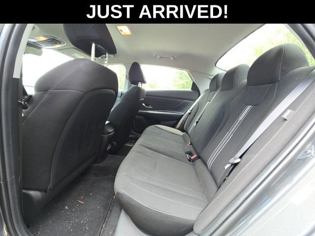 Certified 2024 Hyundai Elantra SEL FWD image 7