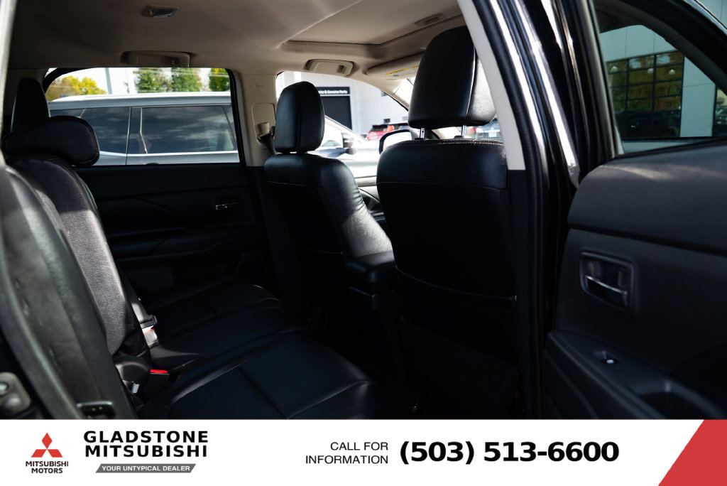 Used 2018 Mitsubishi Outlander GT AWD/4WD image 25