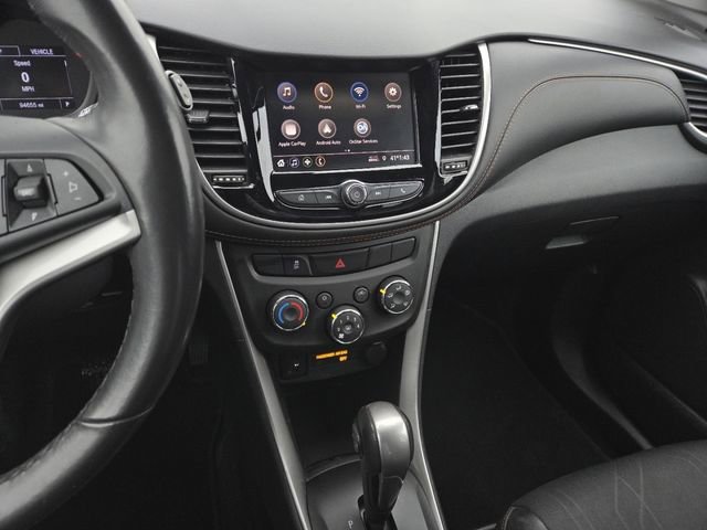 Used 2020 Chevrolet Trax LT w/ LT Convenience Package image 32