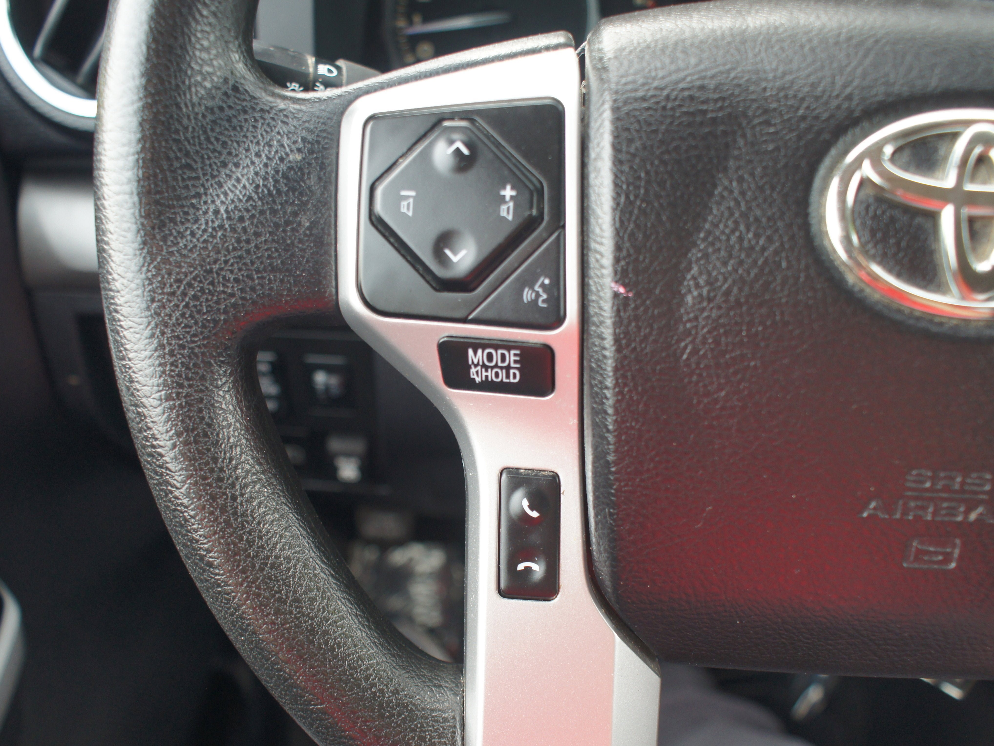 Used 2021 Toyota Tundra SR5 w/ SR5 Upgrade Package AWD/4WD image 7