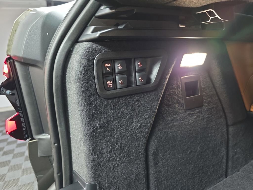 New 2026 BMW X7 xDrive40i w/ M Sport Package image 14