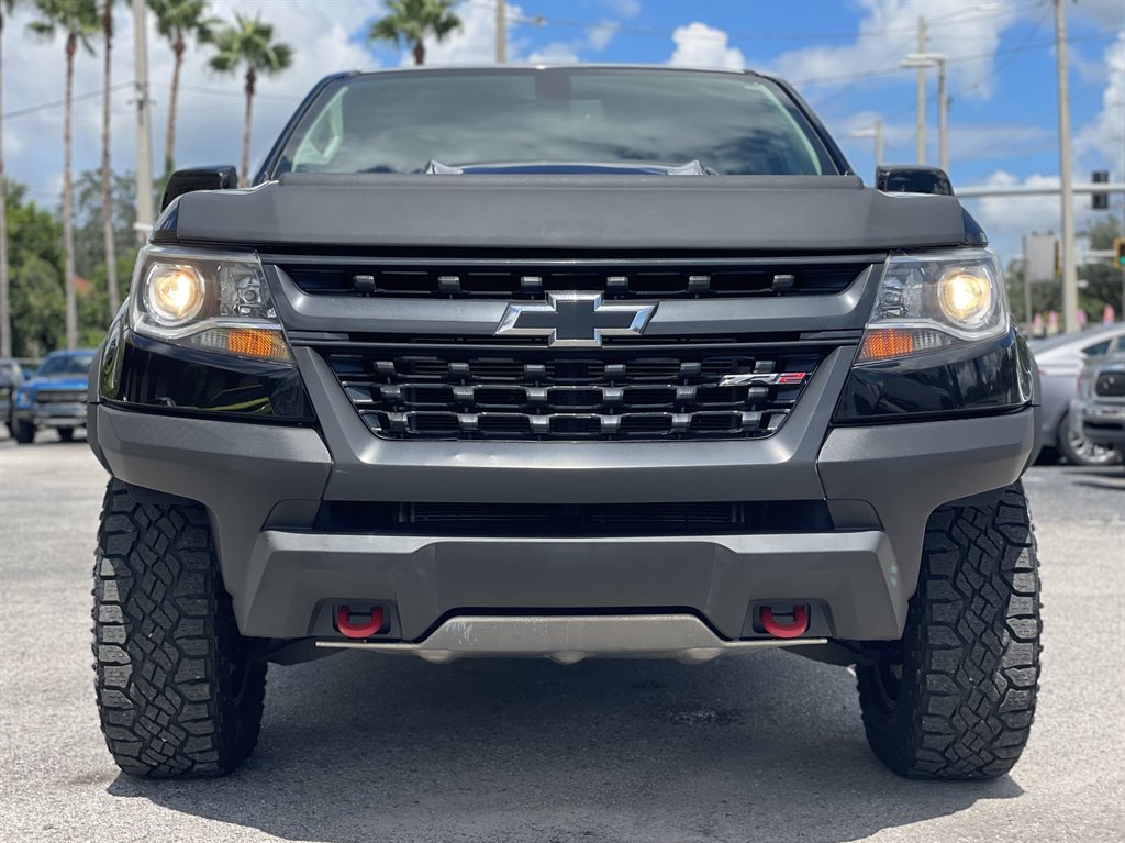 Used 2018 Chevrolet Colorado ZR2 w/ ZR2 Midnight Special Edition AWD/4WD image 16