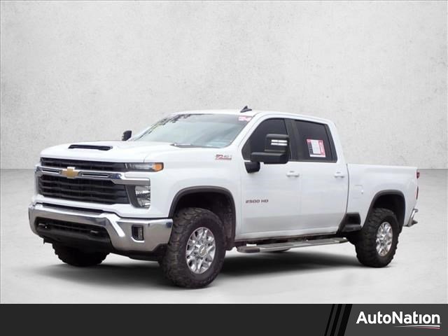 Used 2024 Chevrolet Silverado 2500 LT image 1