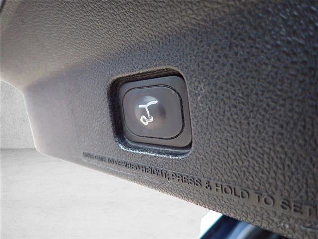 Used 2019 Ford Explorer XLT w/ Equipment Group 202A image 9