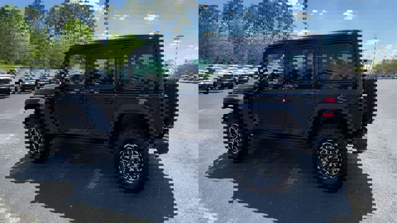 Used 2025 Jeep Wrangler Unlimited Rubicon image 6