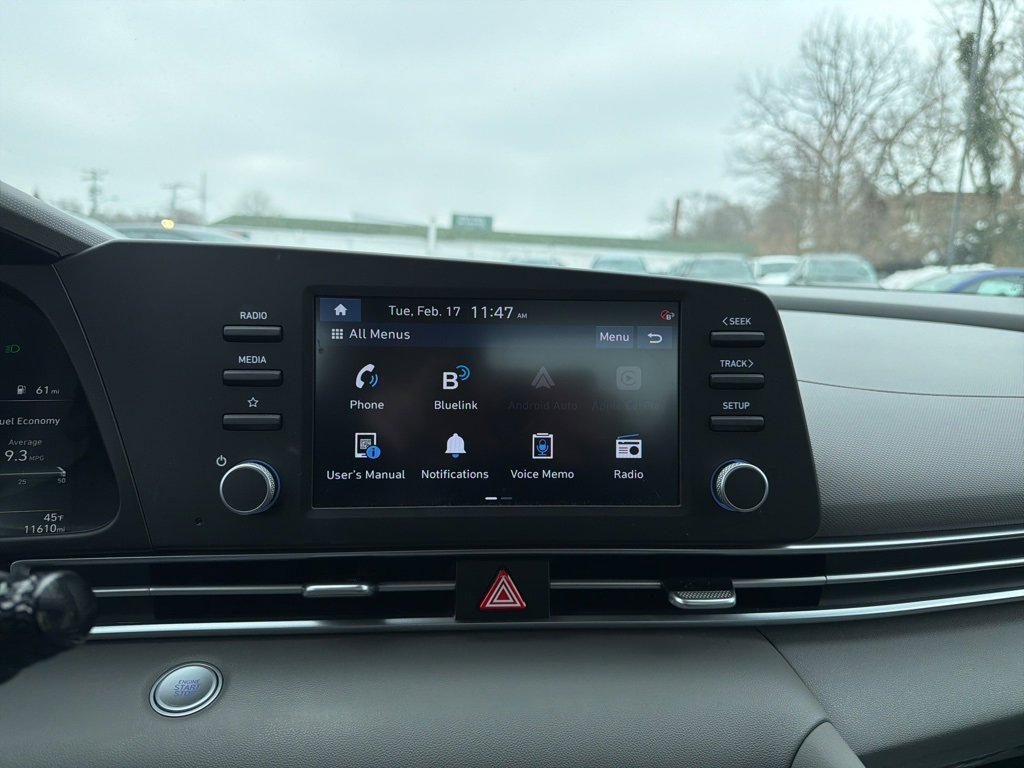 Certified 2023 Hyundai Elantra SEL w/ Preferred Accessory Package image 19