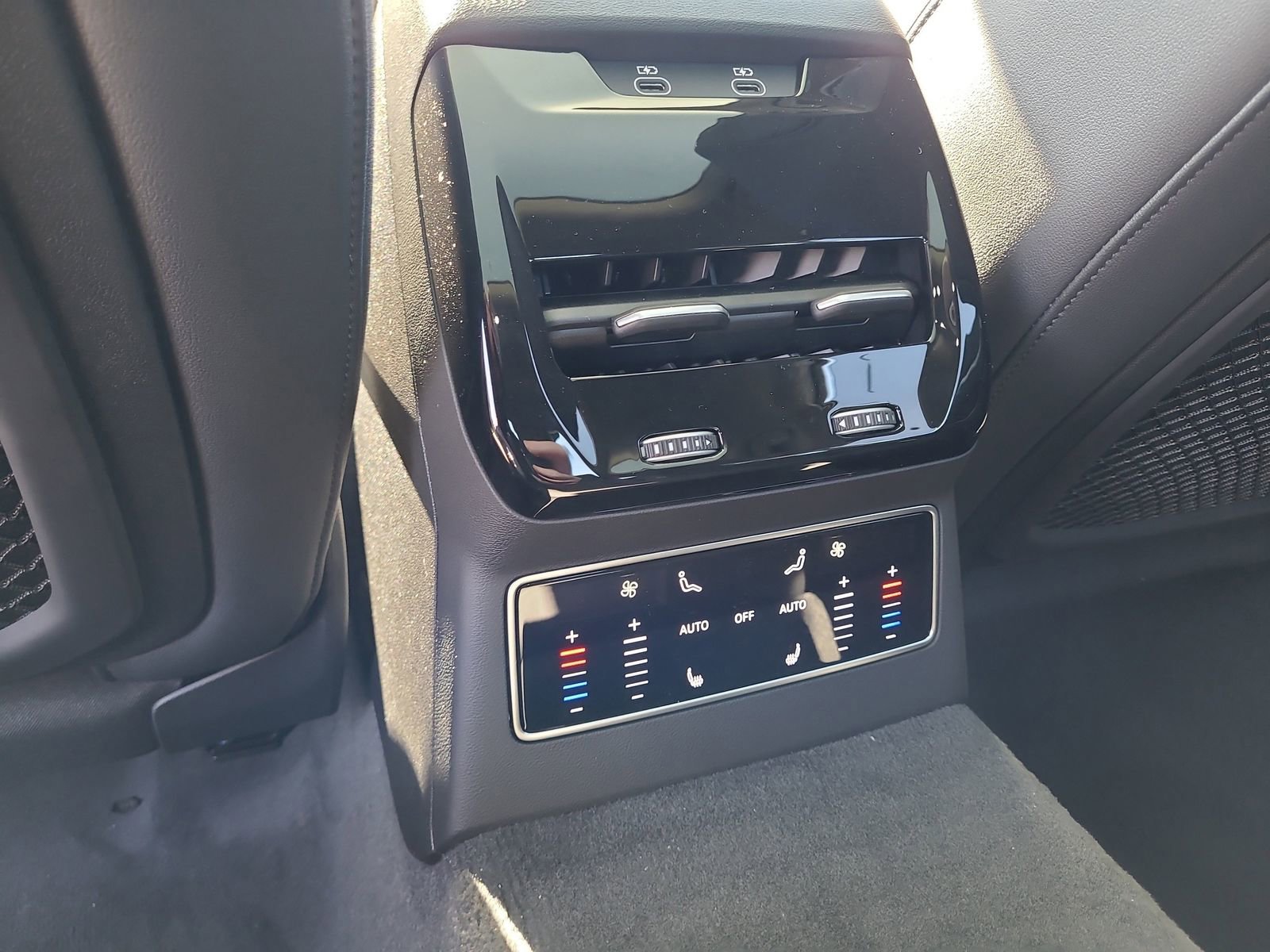 New 2026 Audi A6 Premium Plus AWD/4WD image 14