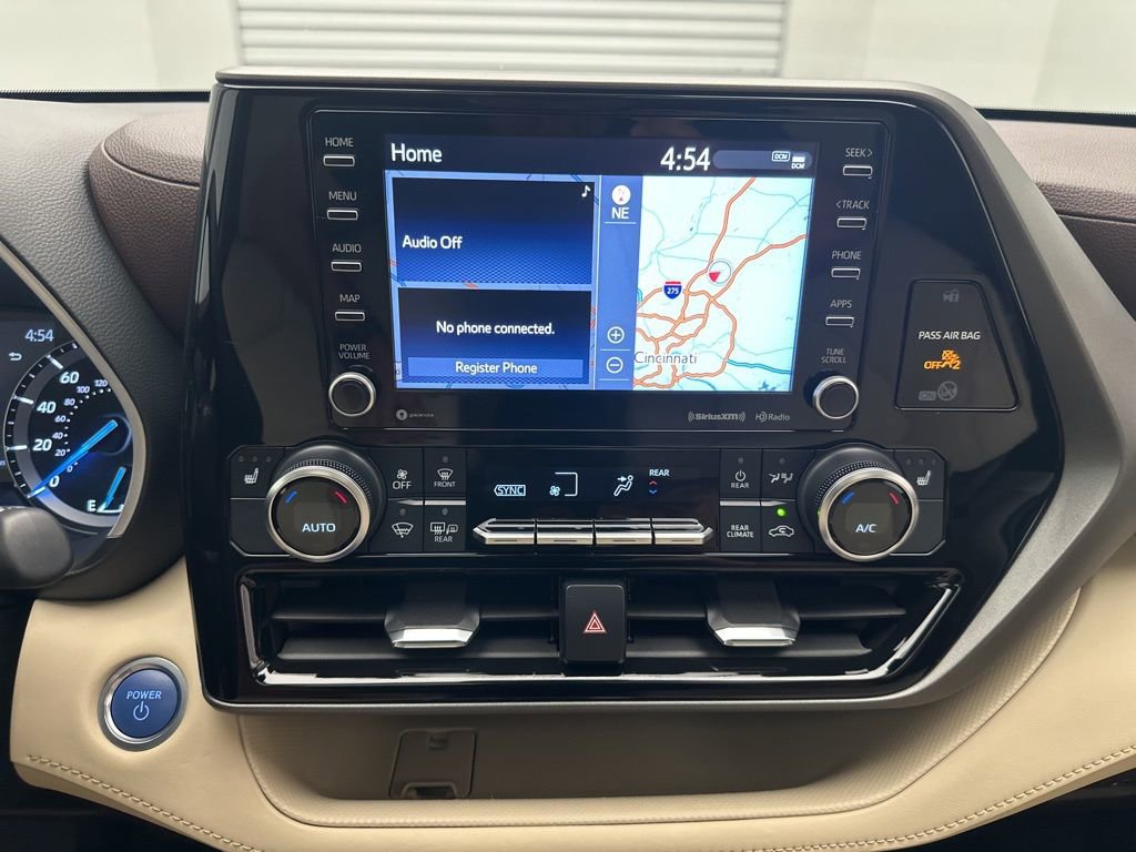 Used 2021 Toyota Highlander XLE image 22