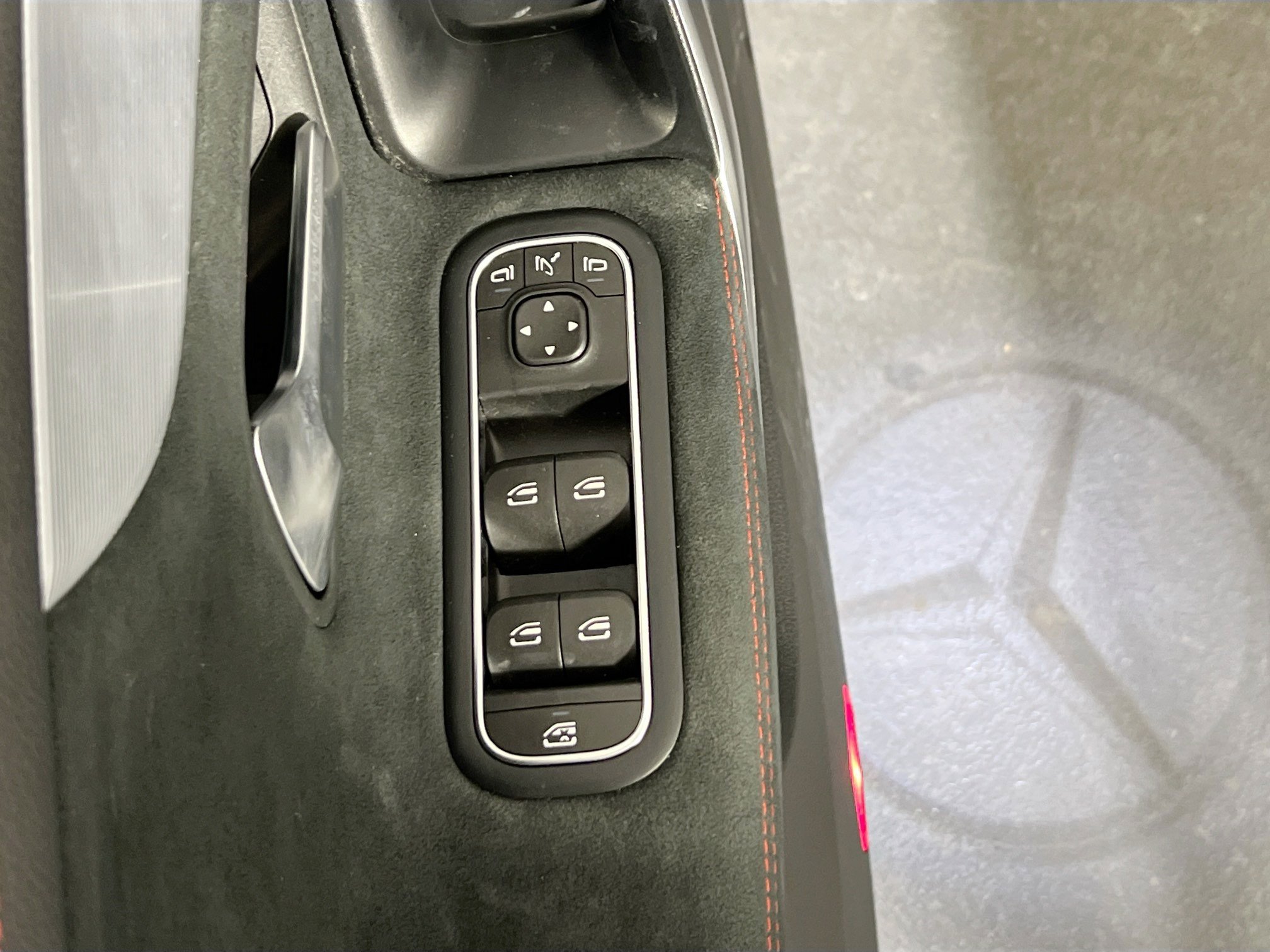 Used 2022 Mercedes-Benz CLA 250 image 17