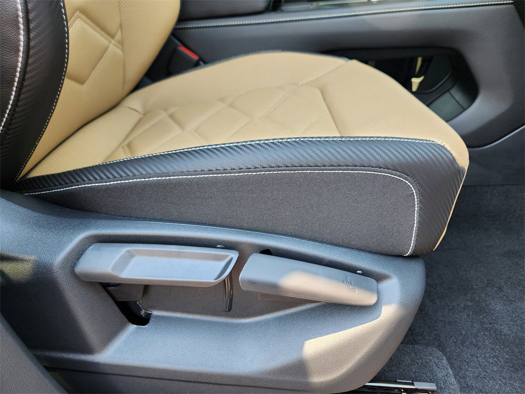 New 2025 Volkswagen Atlas Cross Sport SE image 17