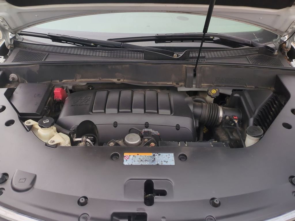 Used 2017 Chevrolet Traverse LT image 29