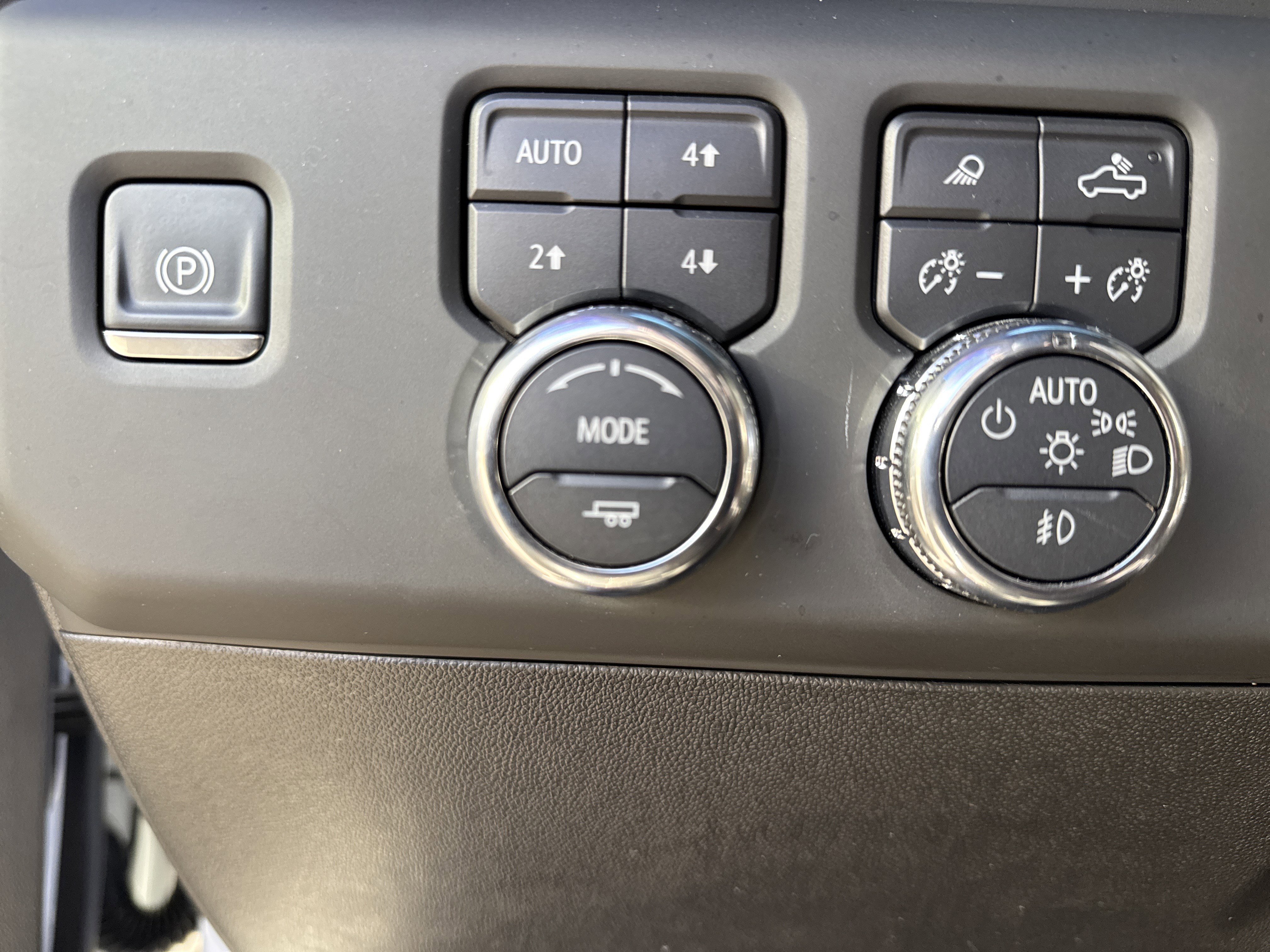 Used 2025 GMC Sierra 2500 Denali w/ Denali Reserve Package image 19