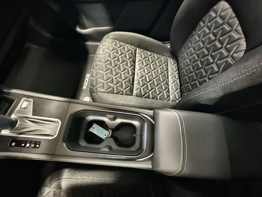New 2025 Nissan Kicks SV w/ SV Premium Package image 22