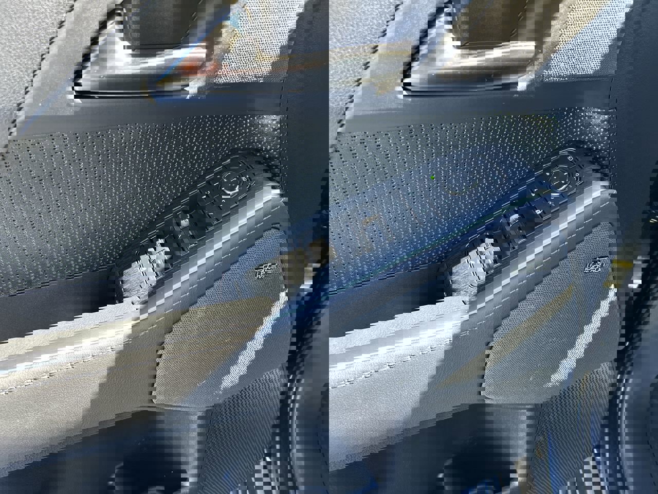 Used 2024 Lexus GX 550 image 20