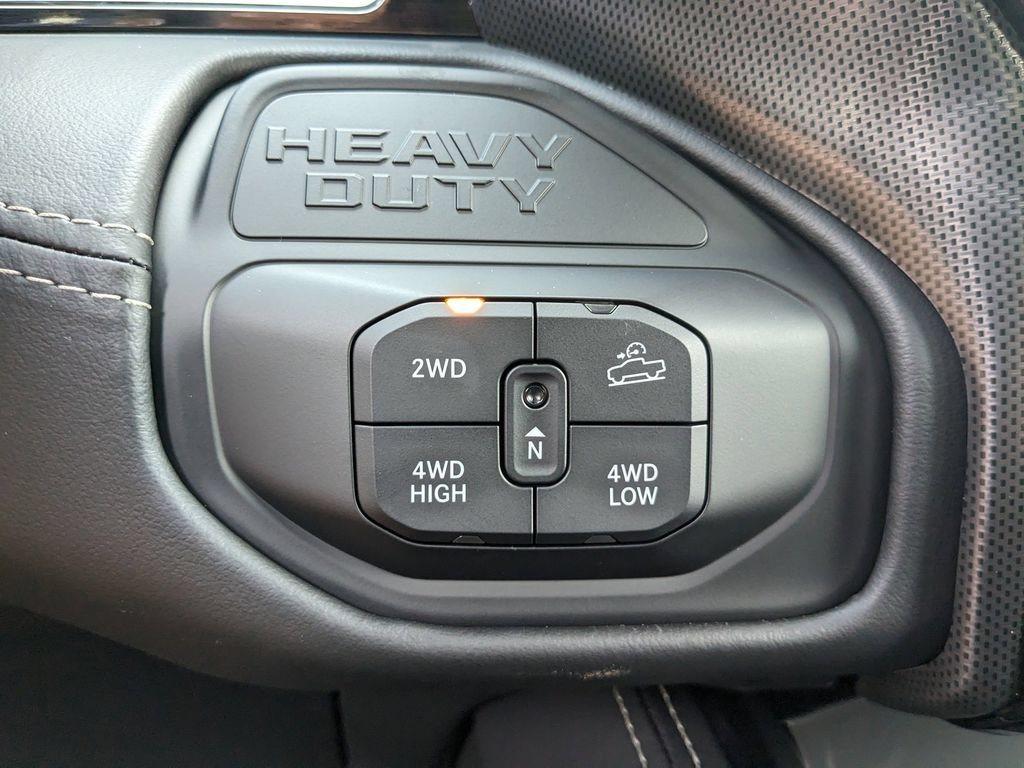 New 2025 RAM 2500 Limited AWD/4WD image 28
