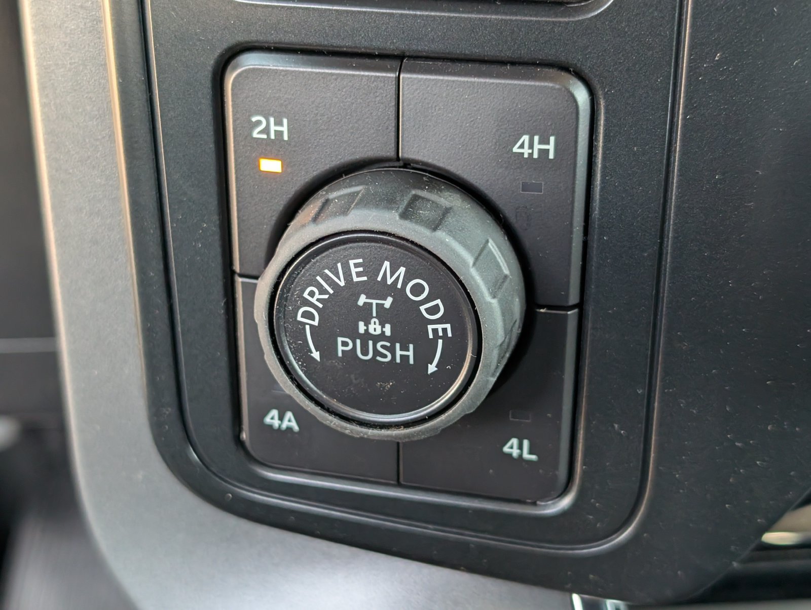 Used 2025 Ford F150 Lariat w/ Equipment Group 502A High AWD/4WD image 19