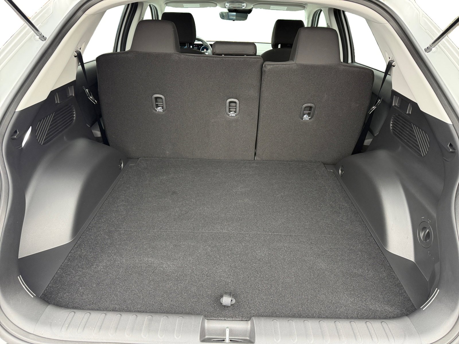 Certified 2025 Hyundai Ioniq 5 SE image 17