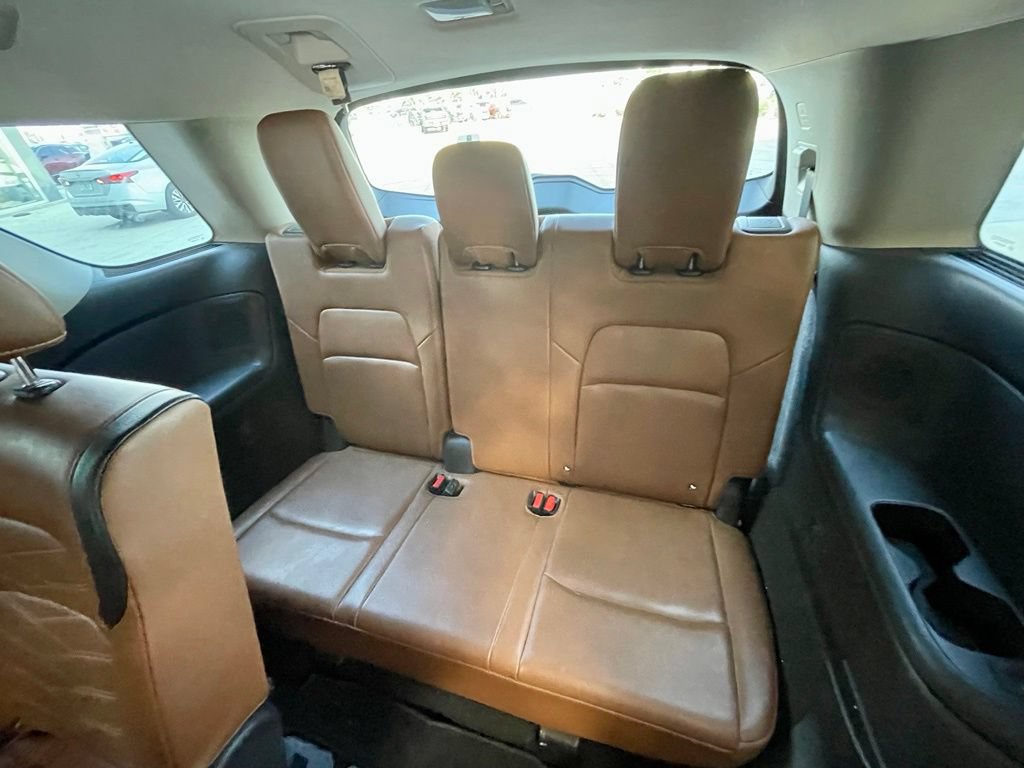 Certified 2024 Nissan Pathfinder Platinum w/ Cargo Package FWD image 19