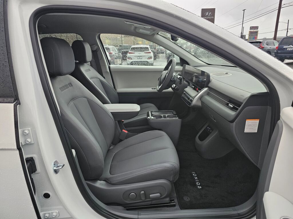 Used 2026 Hyundai Ioniq 5 SEL image 11