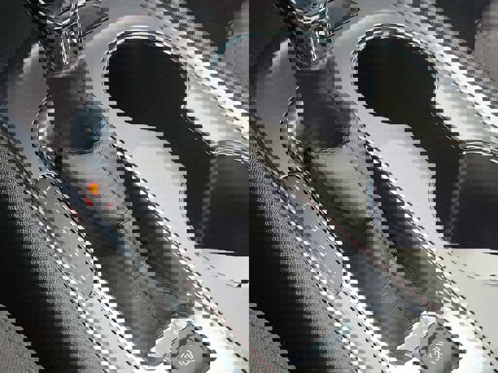 Used 2022 Chevrolet Malibu LT image 29