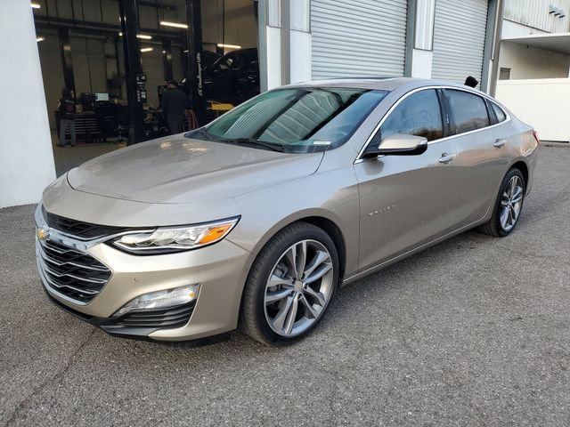 Used 2022 Chevrolet Malibu Premier image 2
