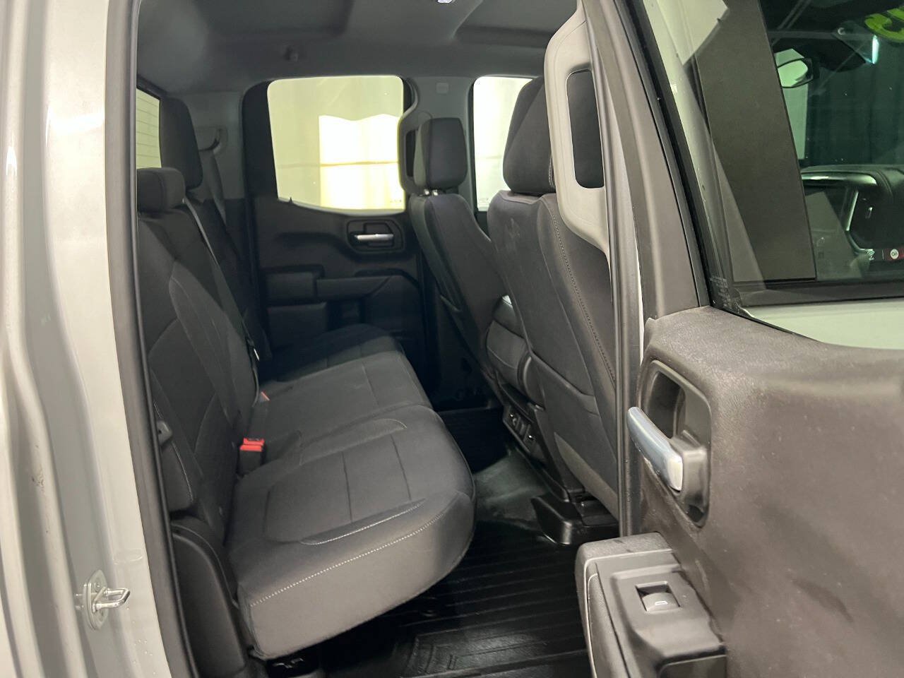 Used 2020 Chevrolet Silverado 1500 LT w/ All-Star Edition AWD/4WD image 9