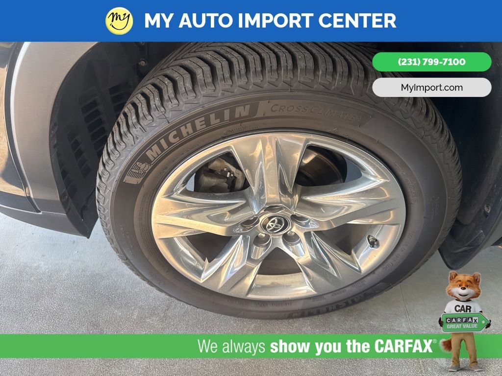 Used 2019 Toyota Highlander Limited AWD/4WD image 9