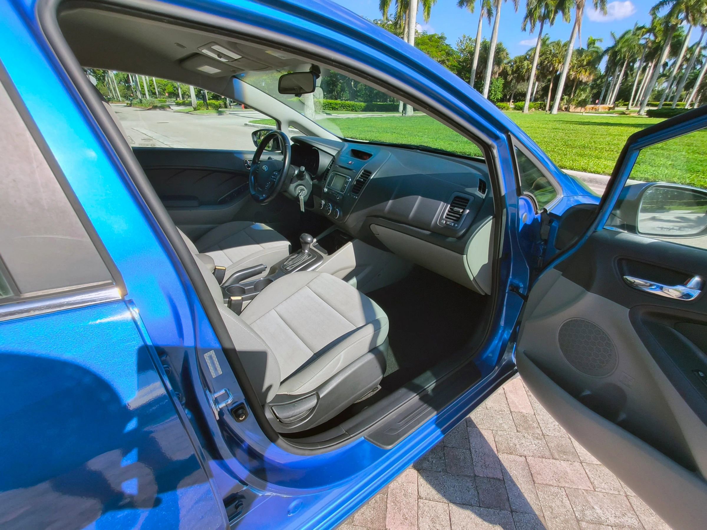 Used 2014 Kia Forte EX image 28