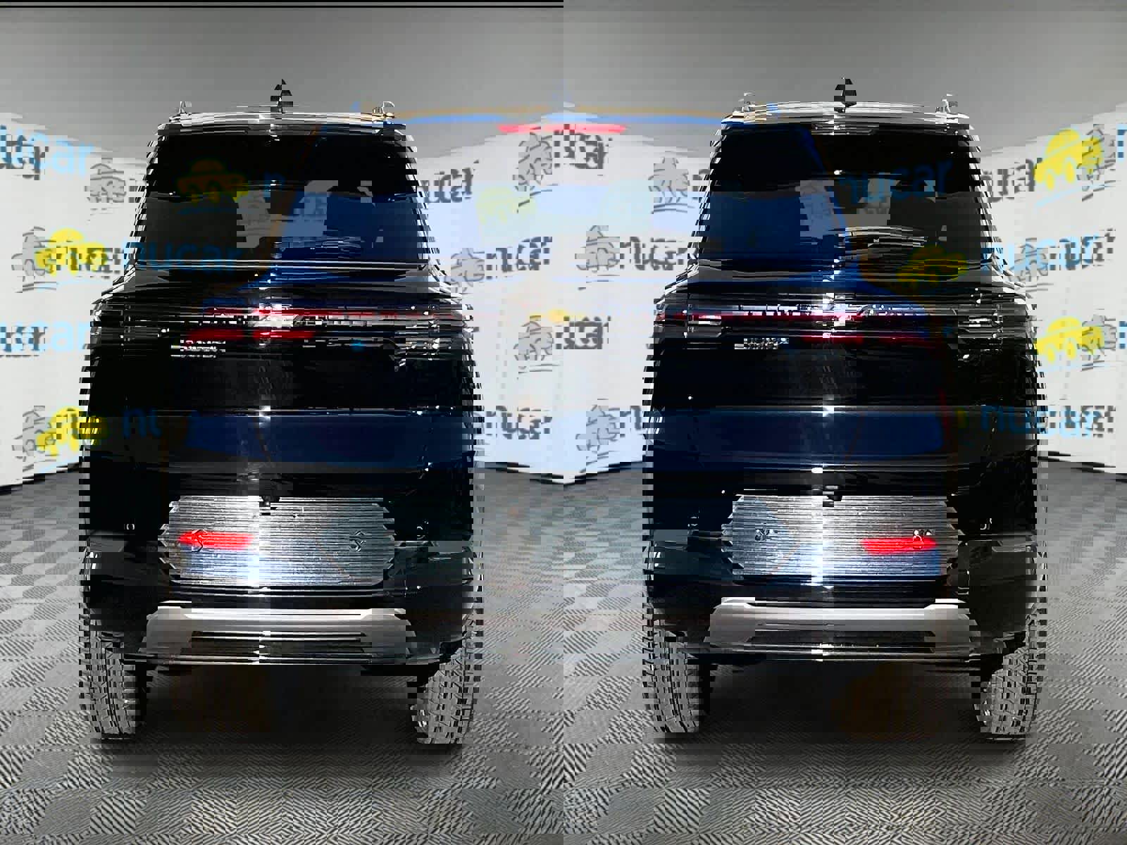 Used 2025 Chevrolet Equinox EV LT w/ Convenience Package image 5