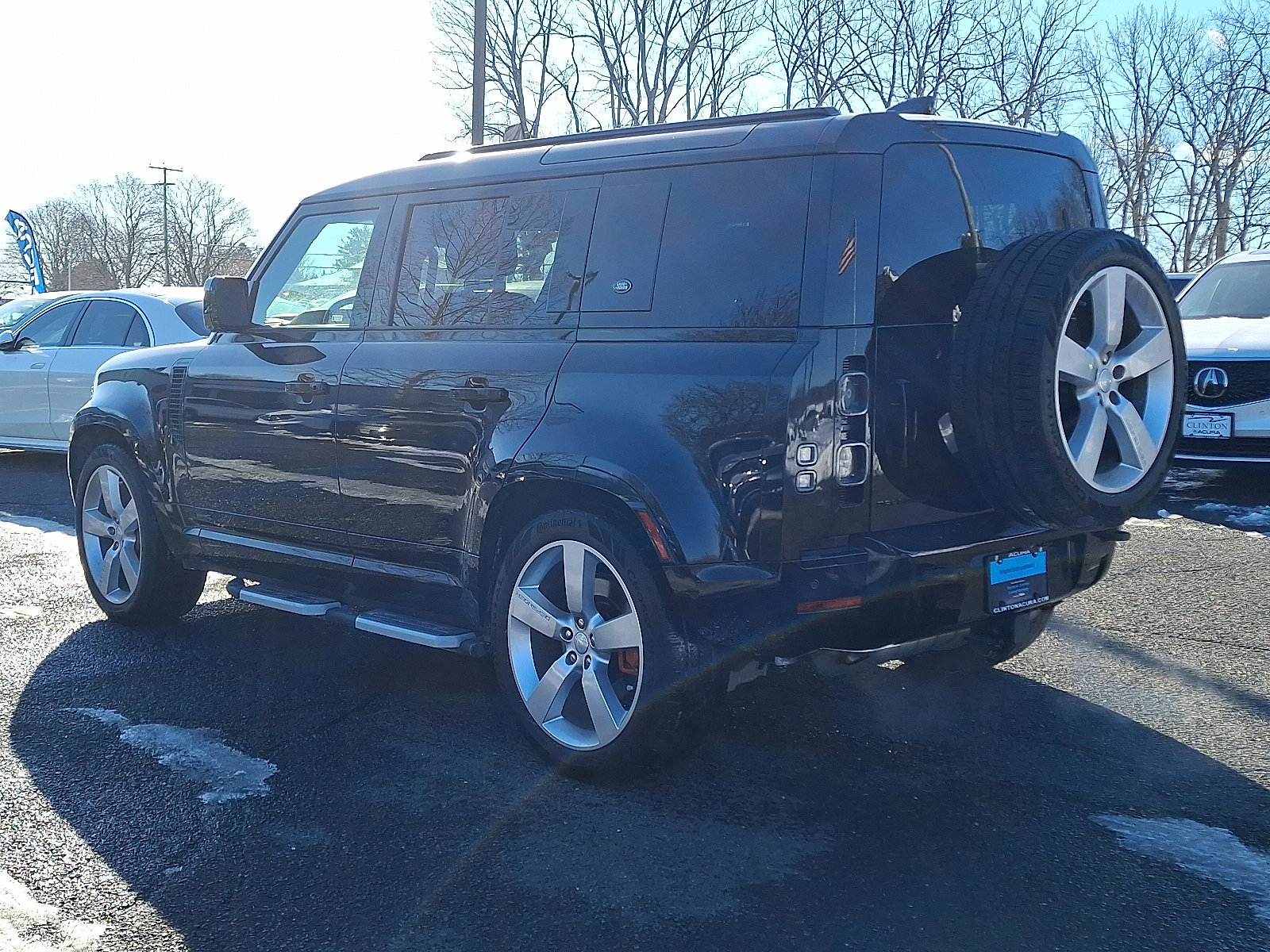Used 2023 Land Rover Defender 110 X image 4