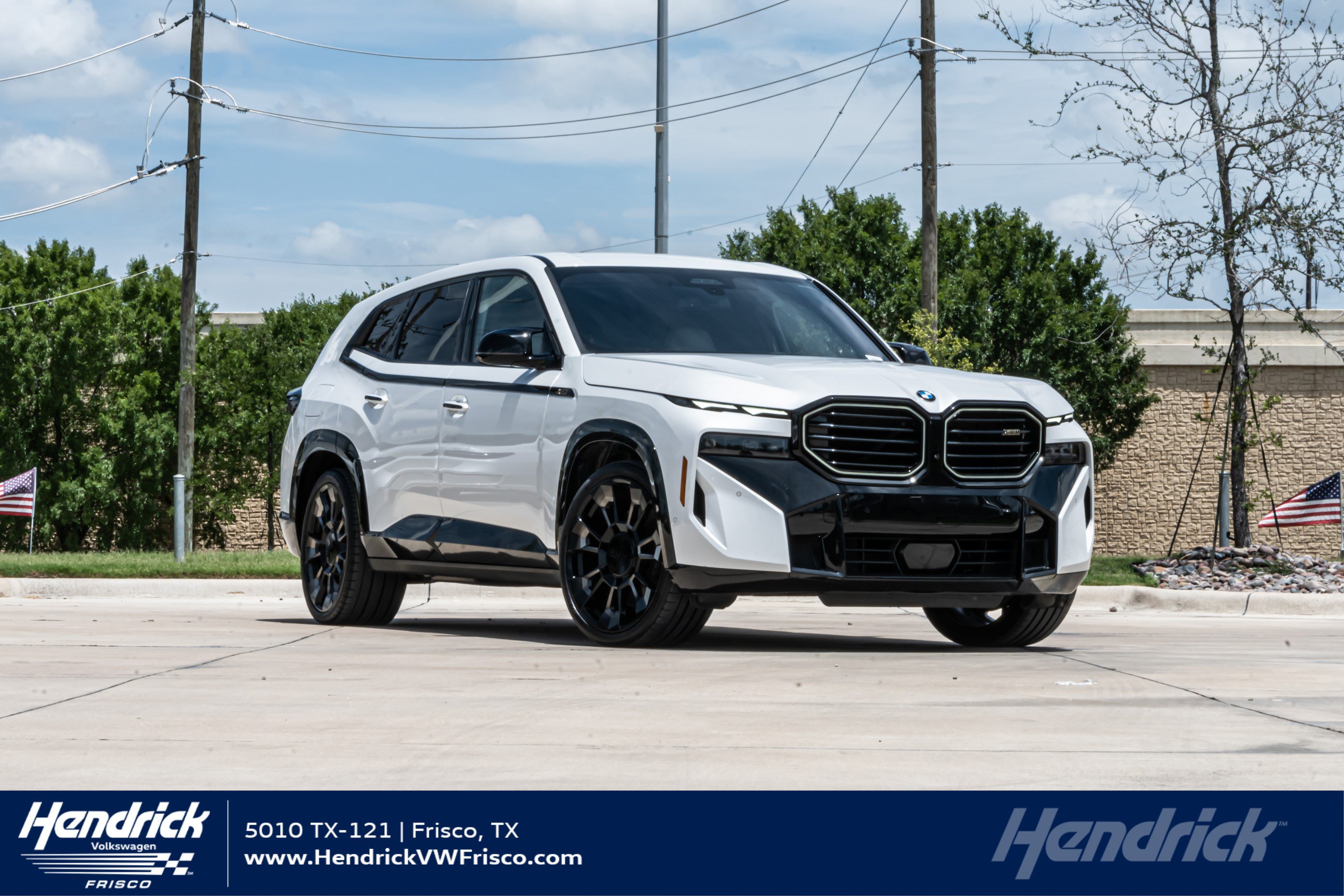 Used 2023 BMW XM AWD/4WD image 1