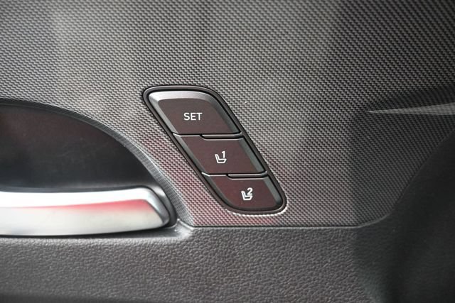 Used 2023 Hyundai Santa Fe Limited AWD/4WD image 17