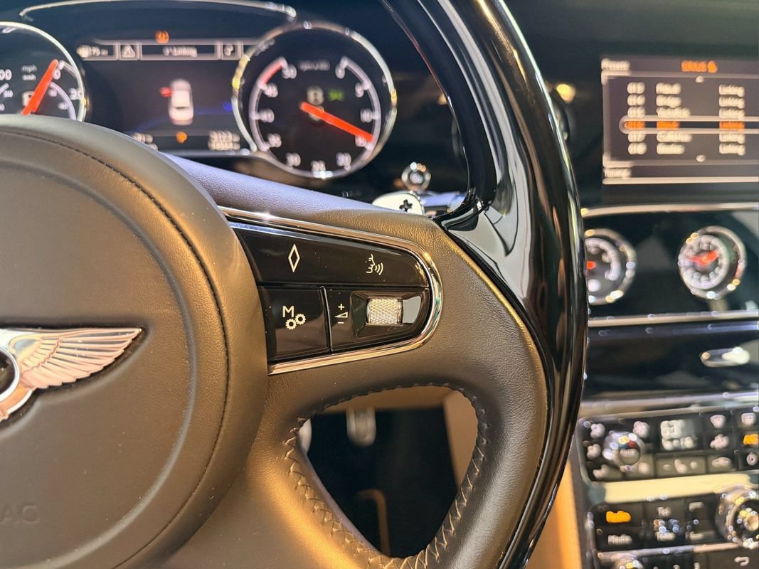 Used 2016 Bentley Mulsanne Speed RWD image 17