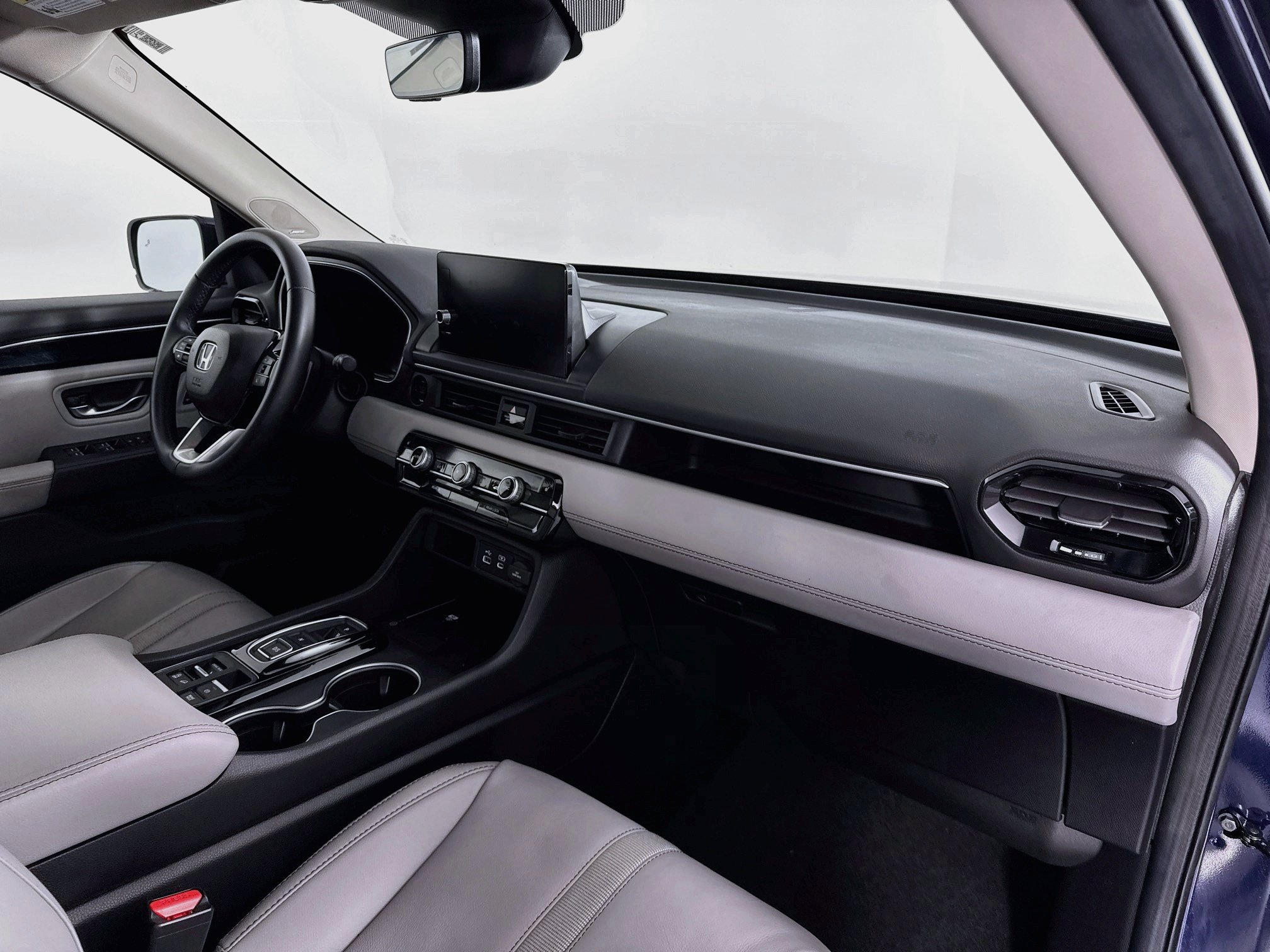 Certified 2023 Honda Pilot Touring image 32