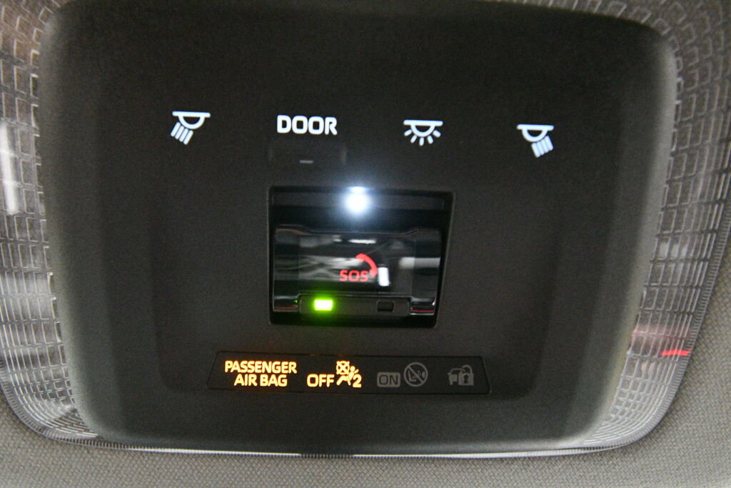 Used 2023 Toyota Prius Prime FWD image 19
