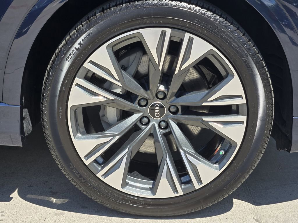 Used 2026 Audi Q8 Premium Plus image 16