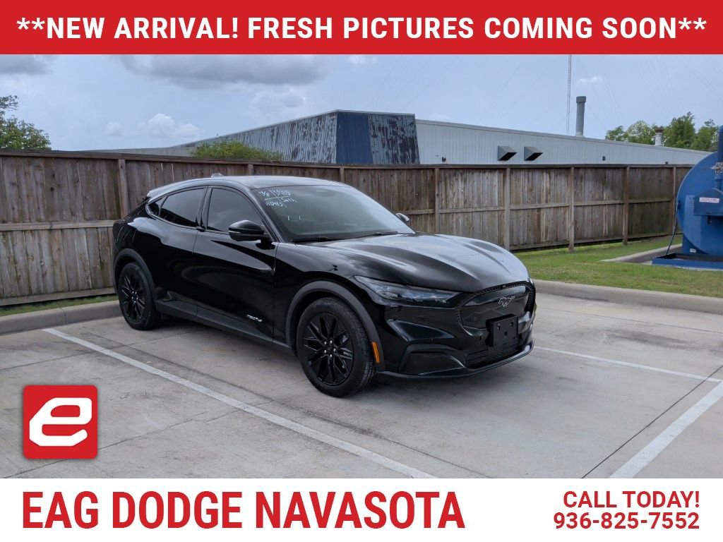 Used 2025 Ford Mustang Mach-E Select image 1