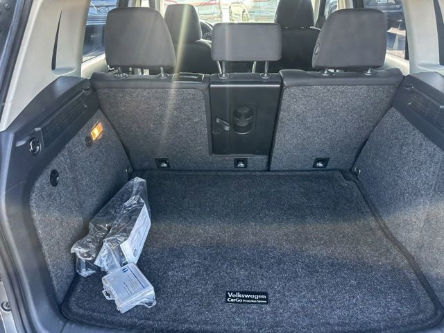 Used 2017 Volkswagen Tiguan Limited w/ Alloy Wheels Package image 22