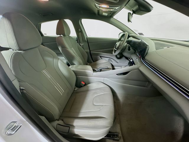 Used 2024 Hyundai Elantra SEL image 26