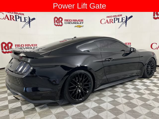 Used 2018 Ford Mustang GT Premium w/ GT Performance Package RWD image 9