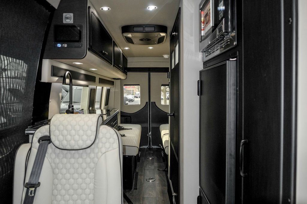 New 2025 Mercedes-Benz Sprinter 3500 image 29