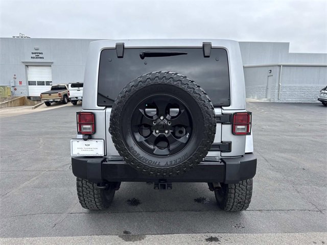 Used 2015 Jeep Wrangler Unlimited Sahara image 3