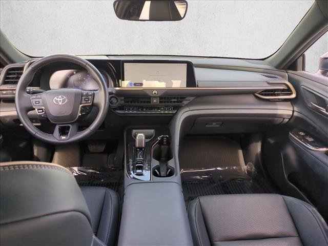 Used 2026 Toyota Crown AWD/4WD image 18
