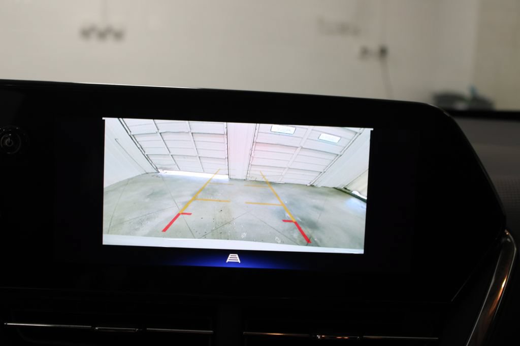 Used 2025 Chevrolet Trax LT FWD image 50