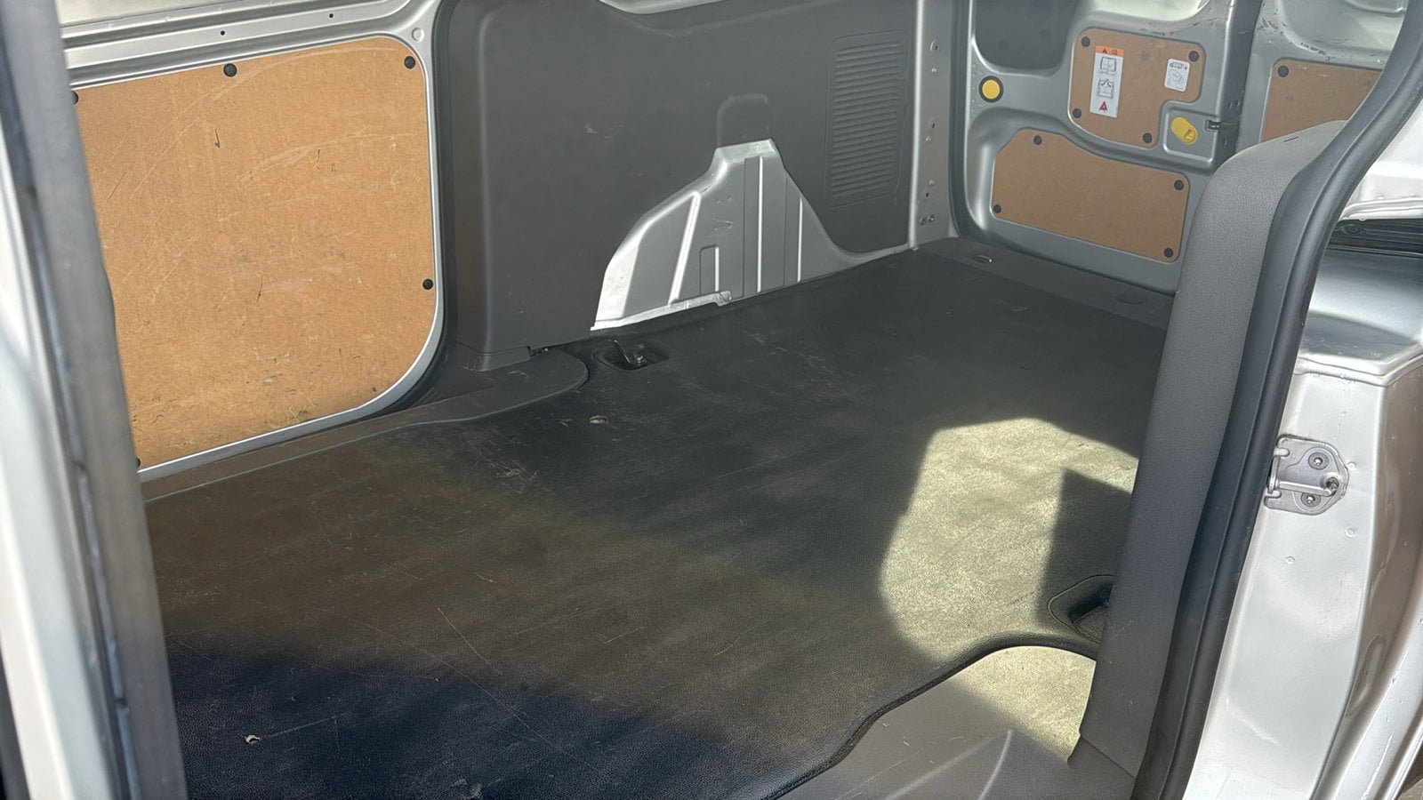 Used 2021 Ford Transit Connect XLT FWD image 21