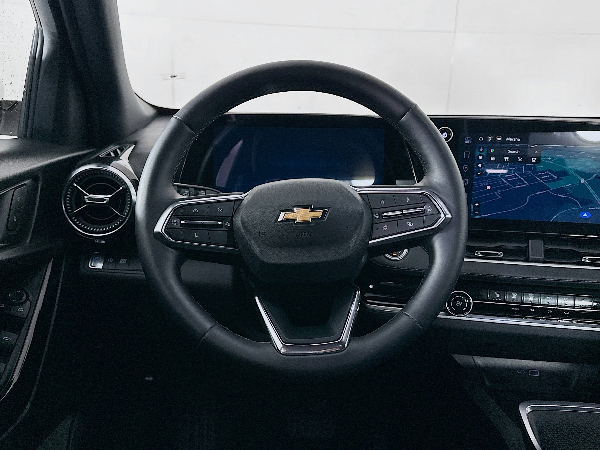 Used 2025 Chevrolet Equinox LT image 18