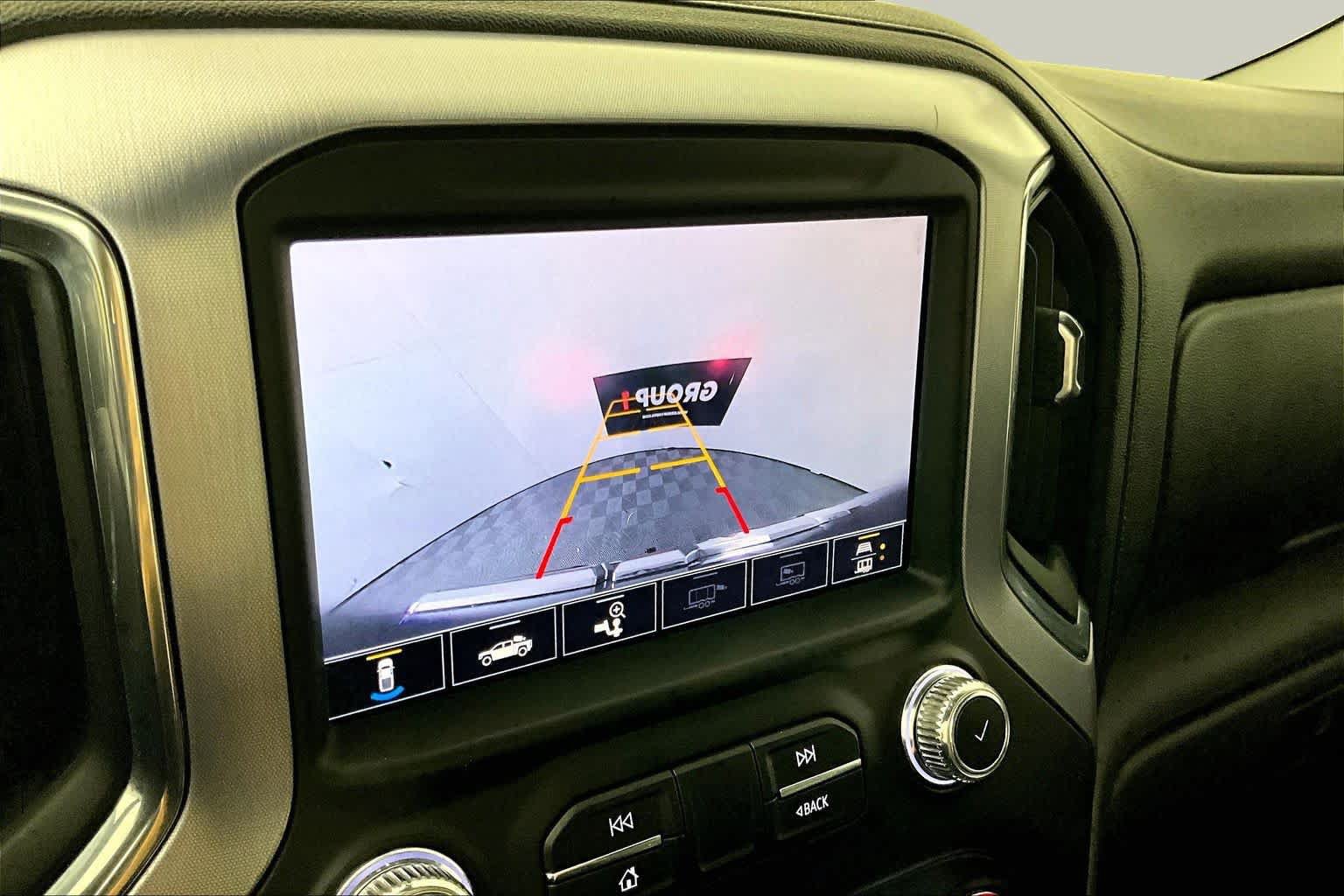 Used 2020 GMC Sierra 1500 SLT RWD image 25