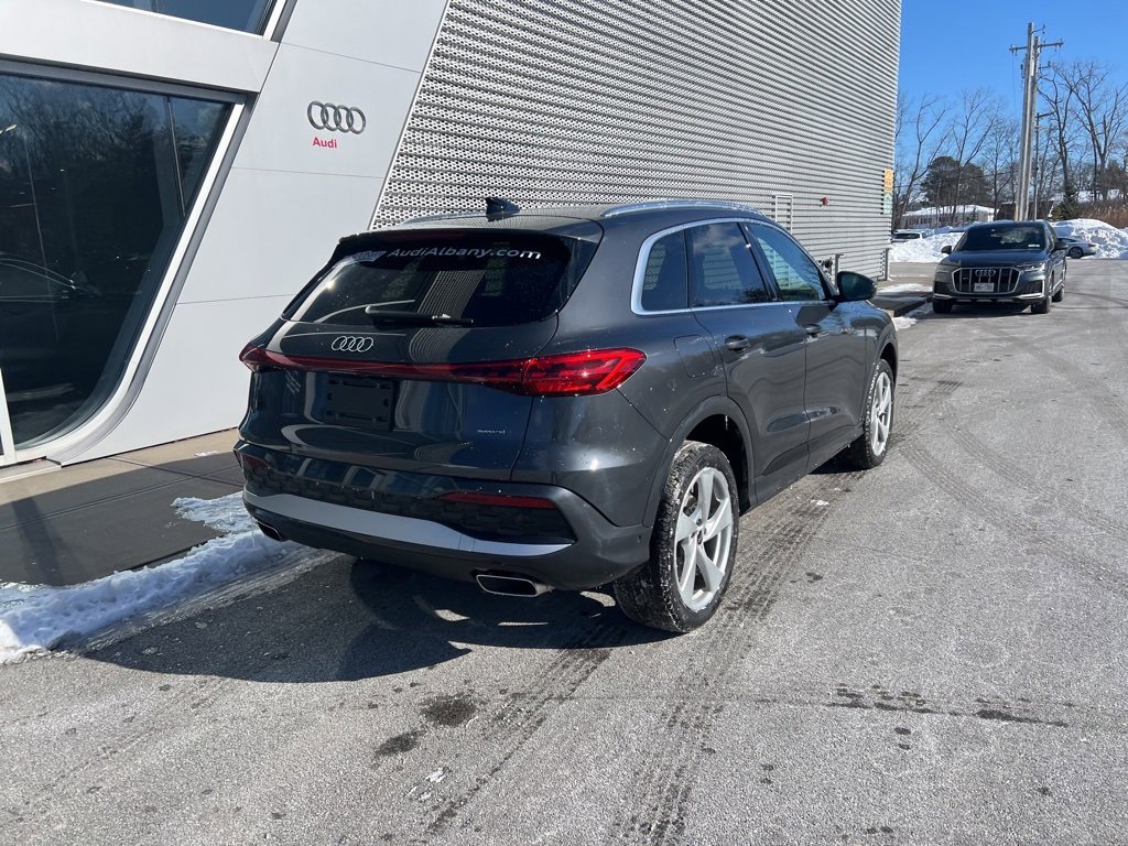 Used 2025 Audi Q5 Premium Plus w/ Premium Plus image 27