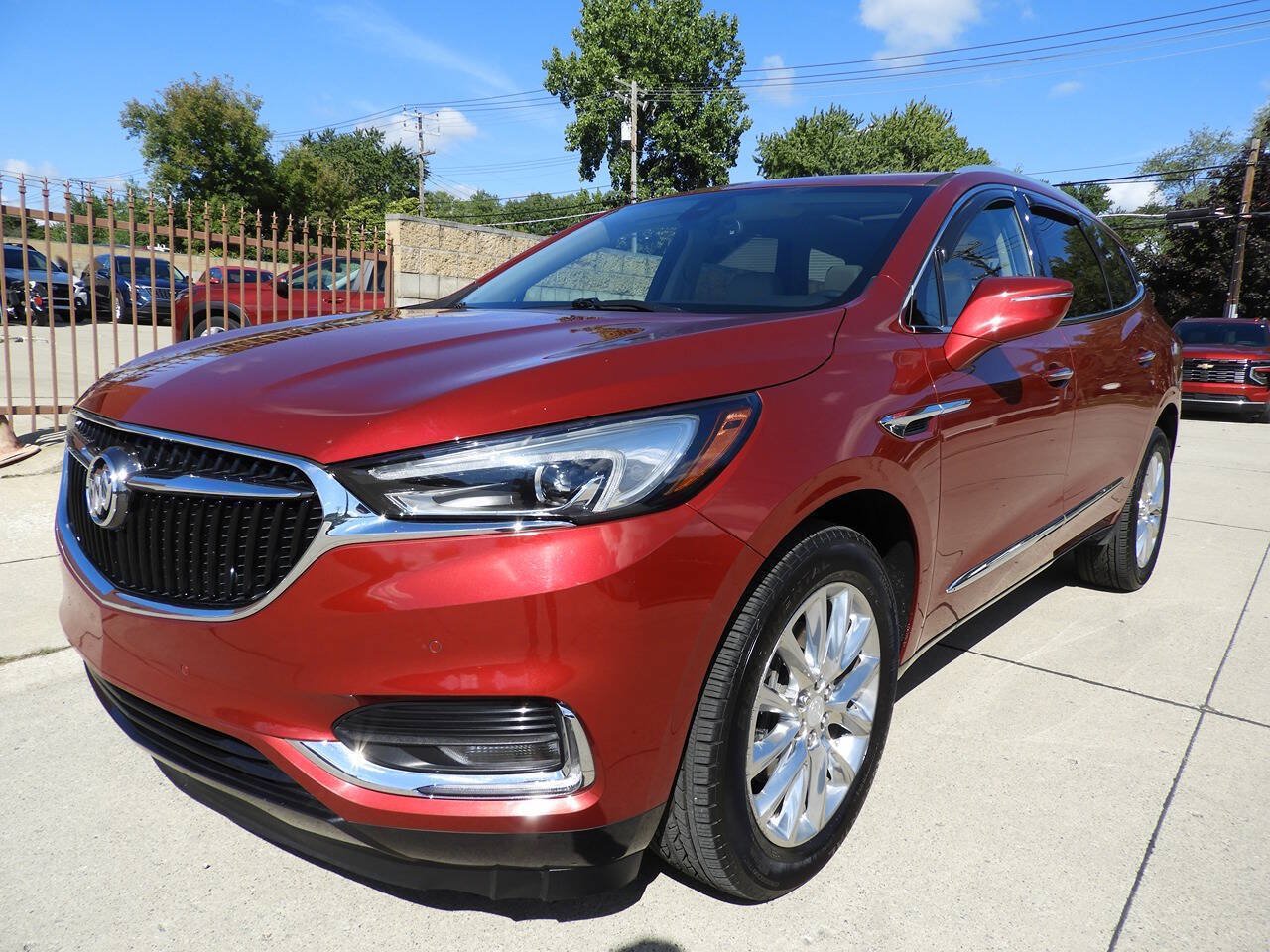 Used 2019 Buick Enclave Premium w/ Experience Buick Package AWD/4WD image 4