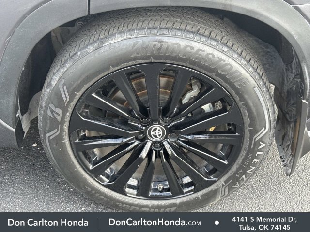 Used 2024 Toyota Highlander XSE FWD image 33